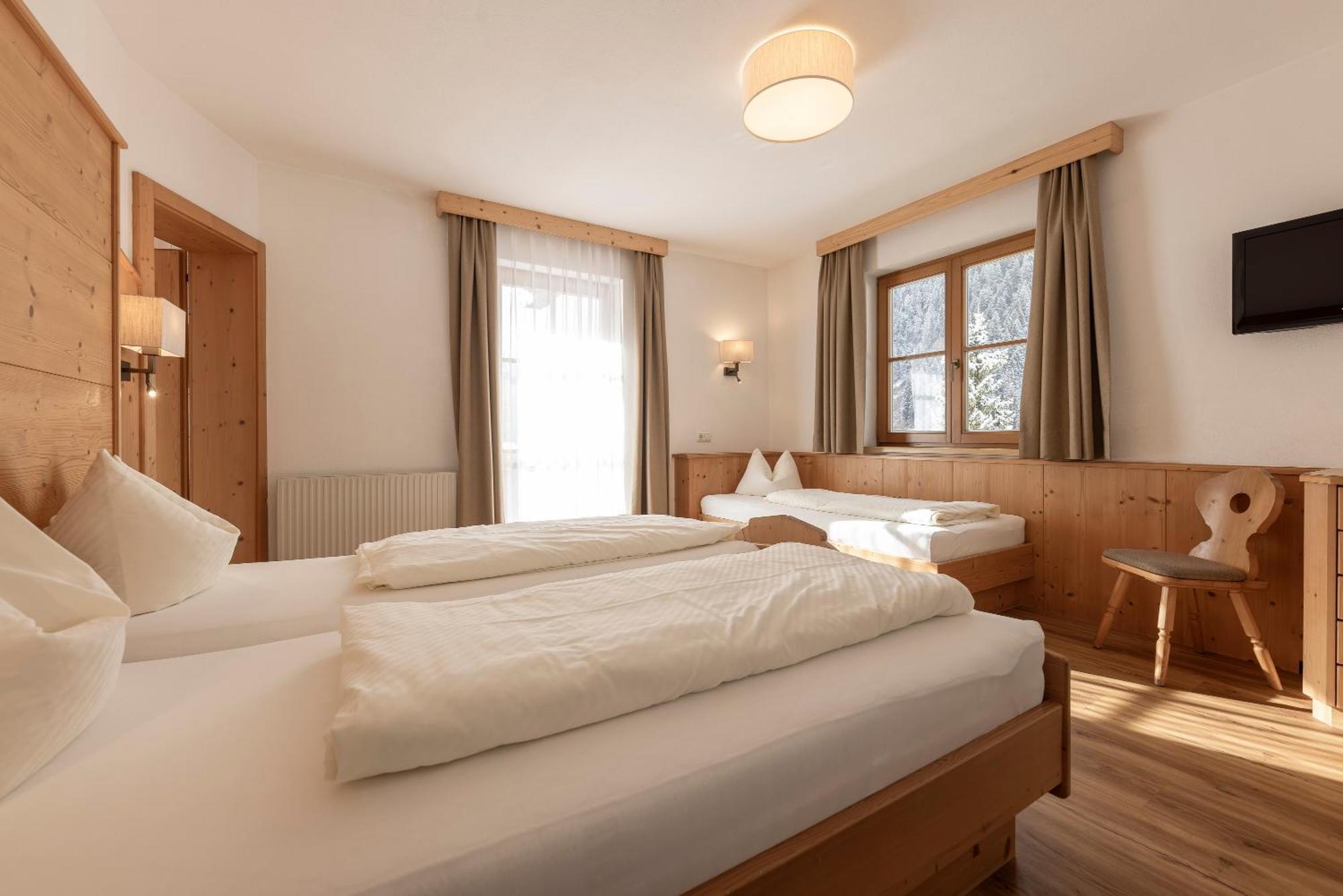 Landhaus Pfurtscheller Neustift im Stubaital Luaran gambar