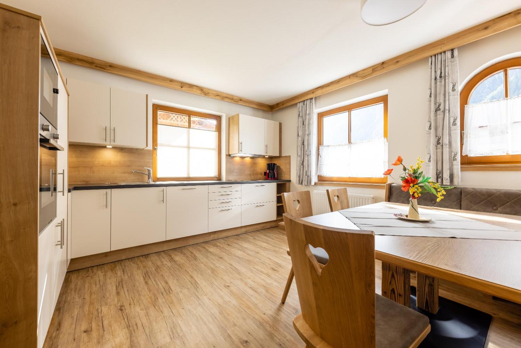 Landhaus Pfurtscheller Neustift im Stubaital Luaran gambar
