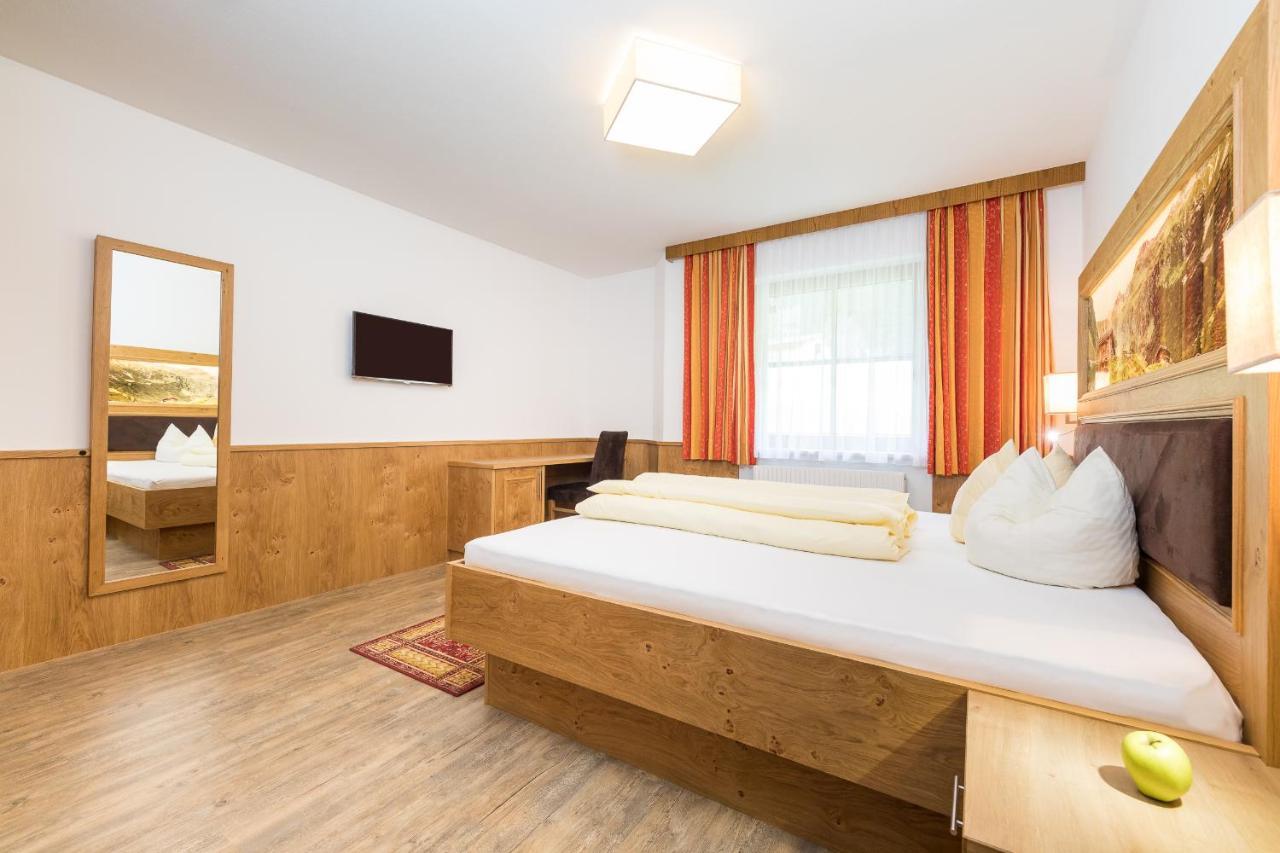 Landhaus Pfurtscheller Neustift im Stubaital Luaran gambar